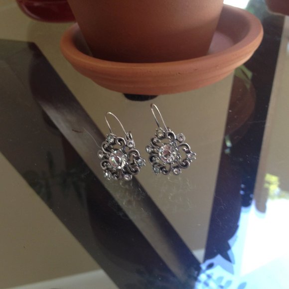 Silver dangle cluster leverback earrings - Picture 3 of 3